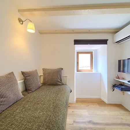 Caramella Apartment